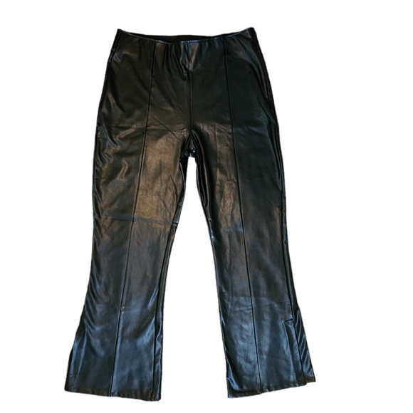 NWT Abercrombie and Fitch Vegan Leather Flare Pants Sz XL black - Picture 3 of 11